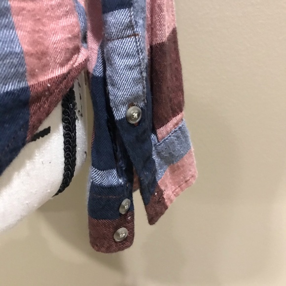 Forever 21 | Women’s Button Up Plaid Shirt - Small - Picture 5 of 8